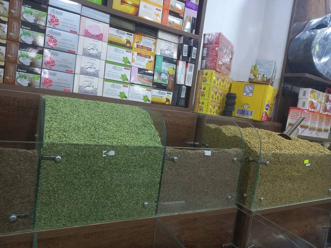 محل مجهز خاص بالأعشاب و التوابل و المكسرات 4