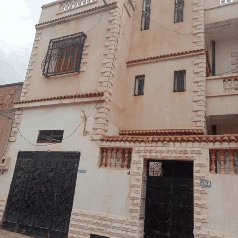 Villa r+2 de 260 m² à vendre à laayoun - village de bousfer (oran) 2