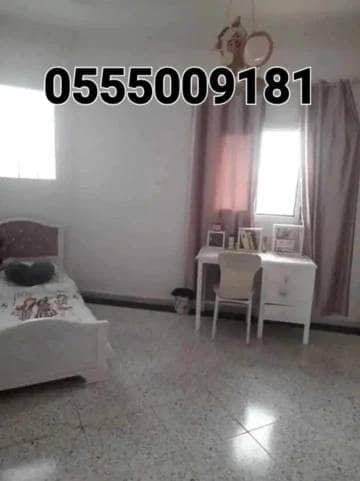 Vente villa avec piscine f8  8 piece  chlef 3tawena 3.8 10