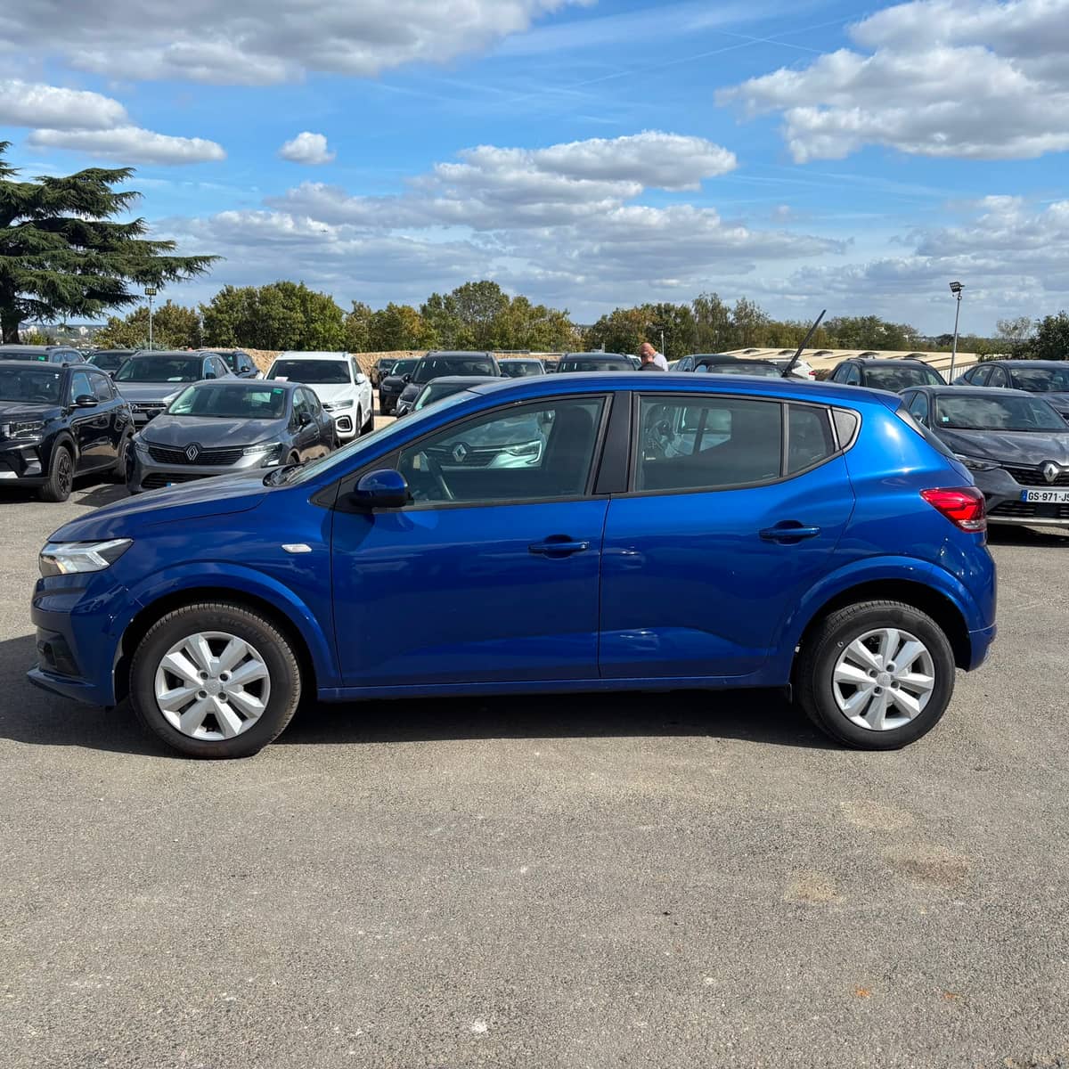 DACIA SANDERO ECO G 100 Expression 8