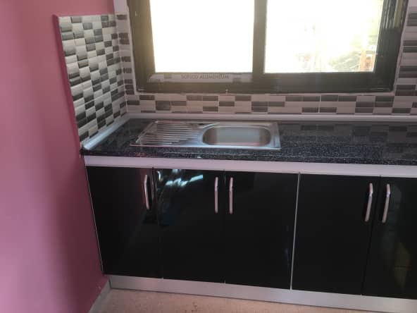 Villa comprenant 6 appartements à Douaouda Marine 26
