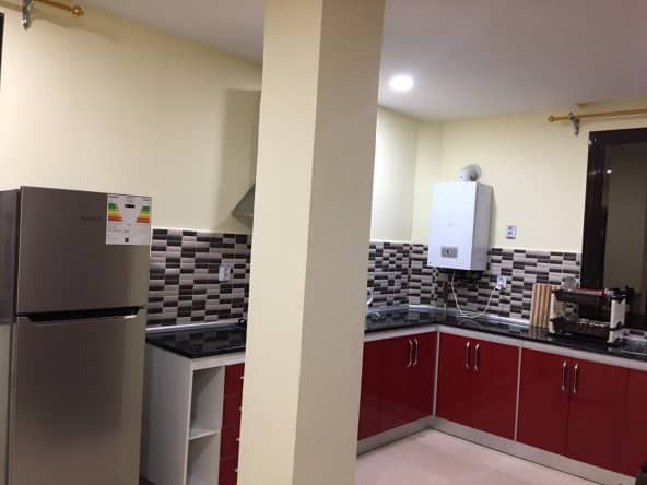 Villa comprenant 6 appartements à Douaouda Marine 19