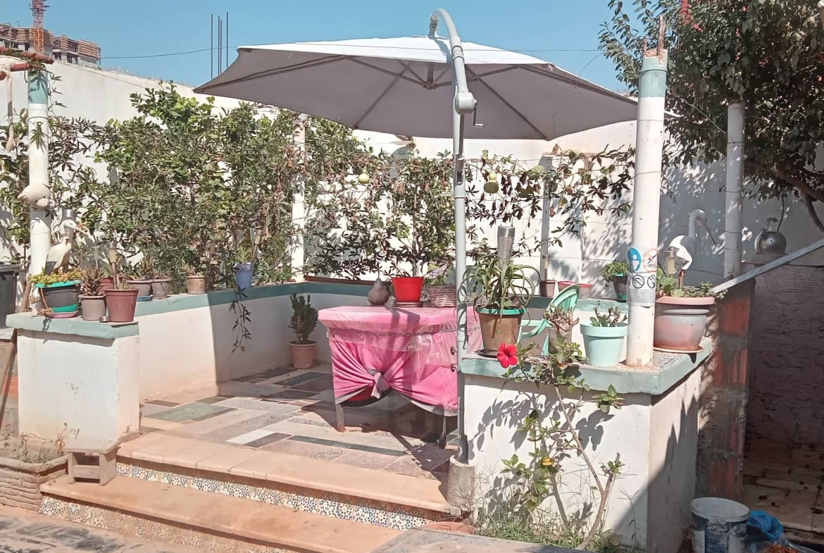 Vend villa 500 m2 belgaid