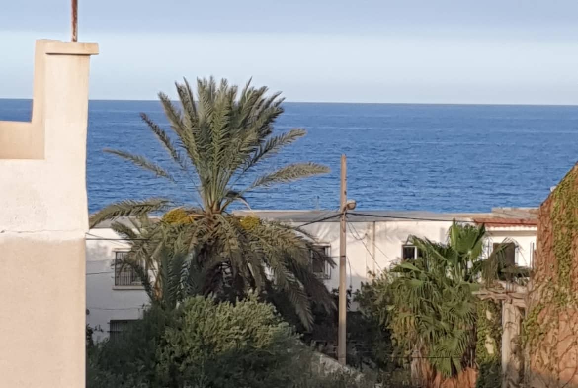 VILLA DE RÊVE EN BORD DU MER 9