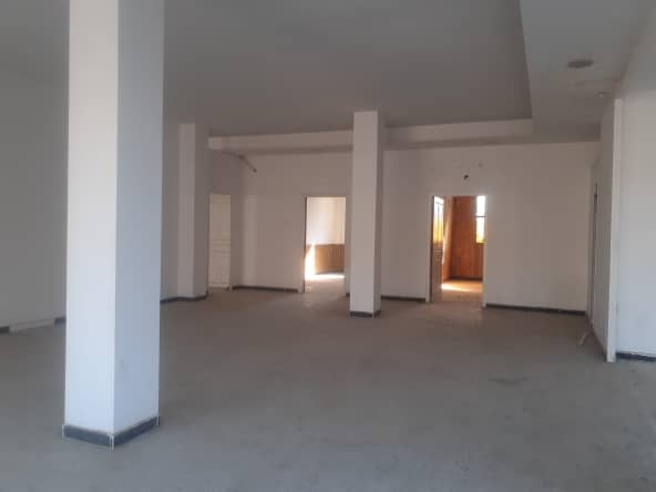 08 locaux a louer 7