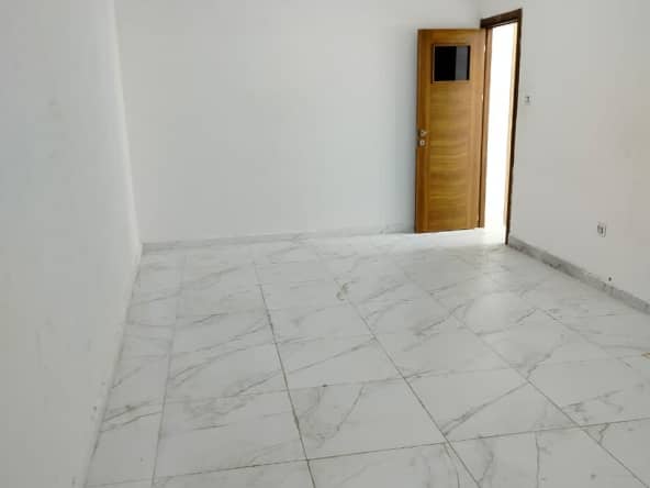 Location du Garage 148 m² 17