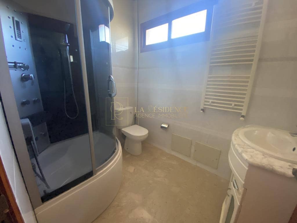 Loue Villa F9 El-Biar 3