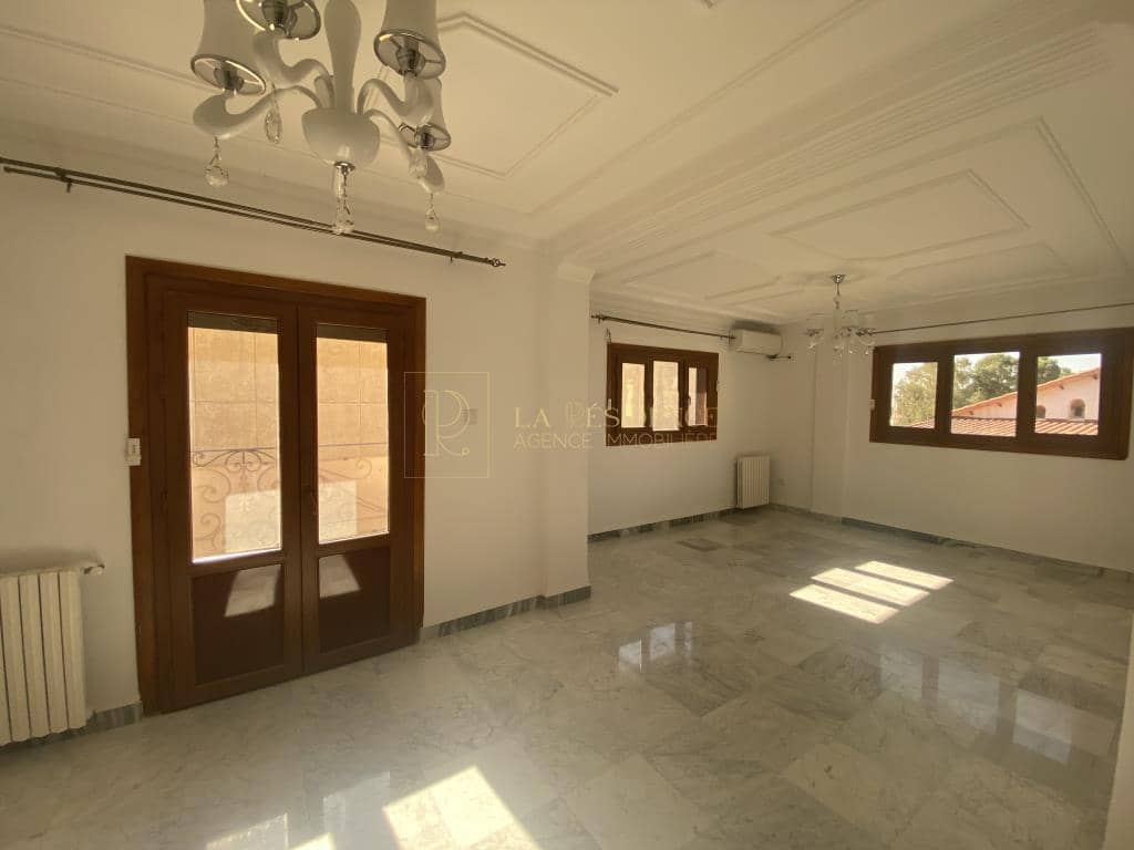 Loue Villa F9 El-Biar 7