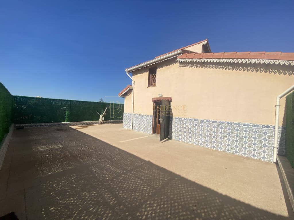 Loue Villa F9 El-Biar 8
