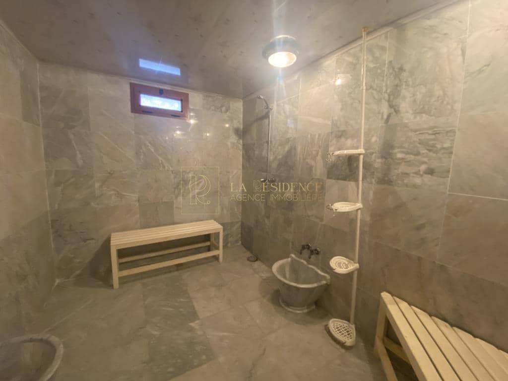 Loue Villa F9 El-Biar 15