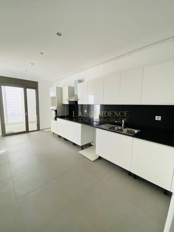 Location Appartement f5 Hydra 2