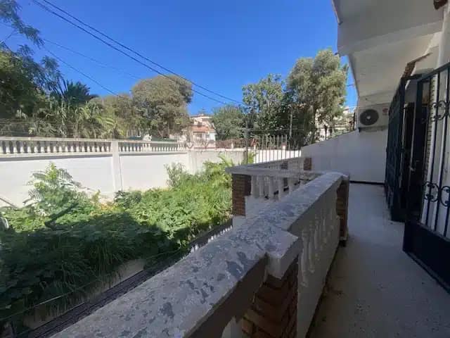 Vente villa à Hydra – Mackley 3