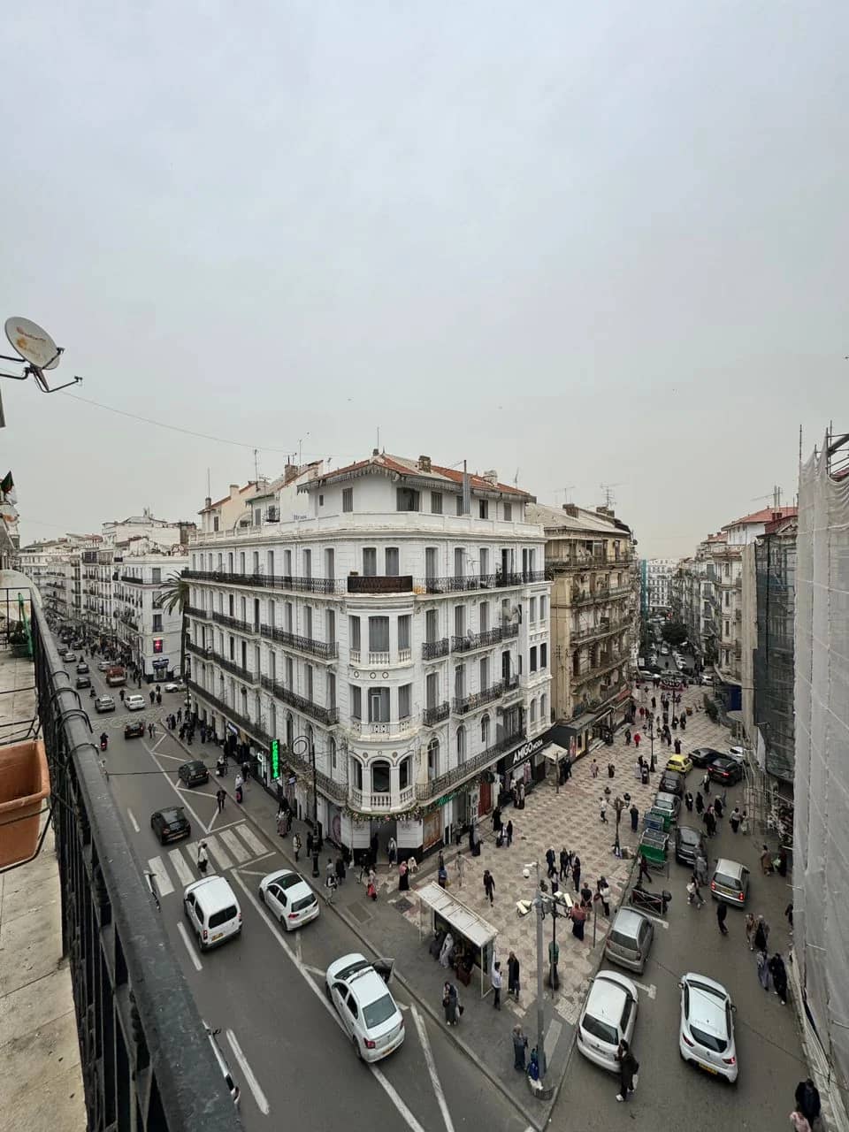 Appartement F5 à vendre à Alger centre 4