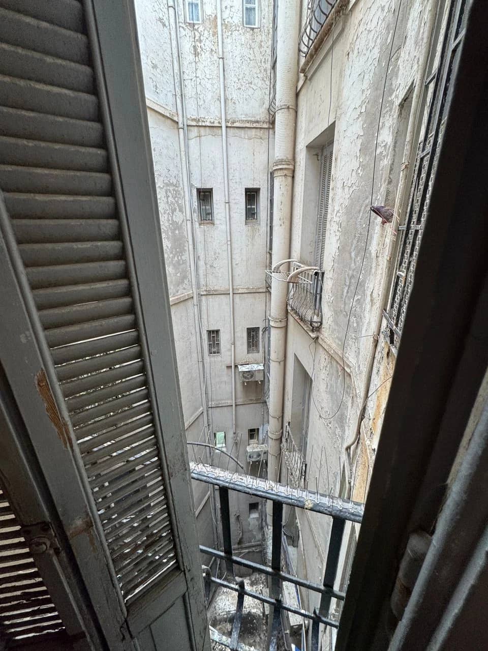 Appartement F5 à vendre à Alger centre 5