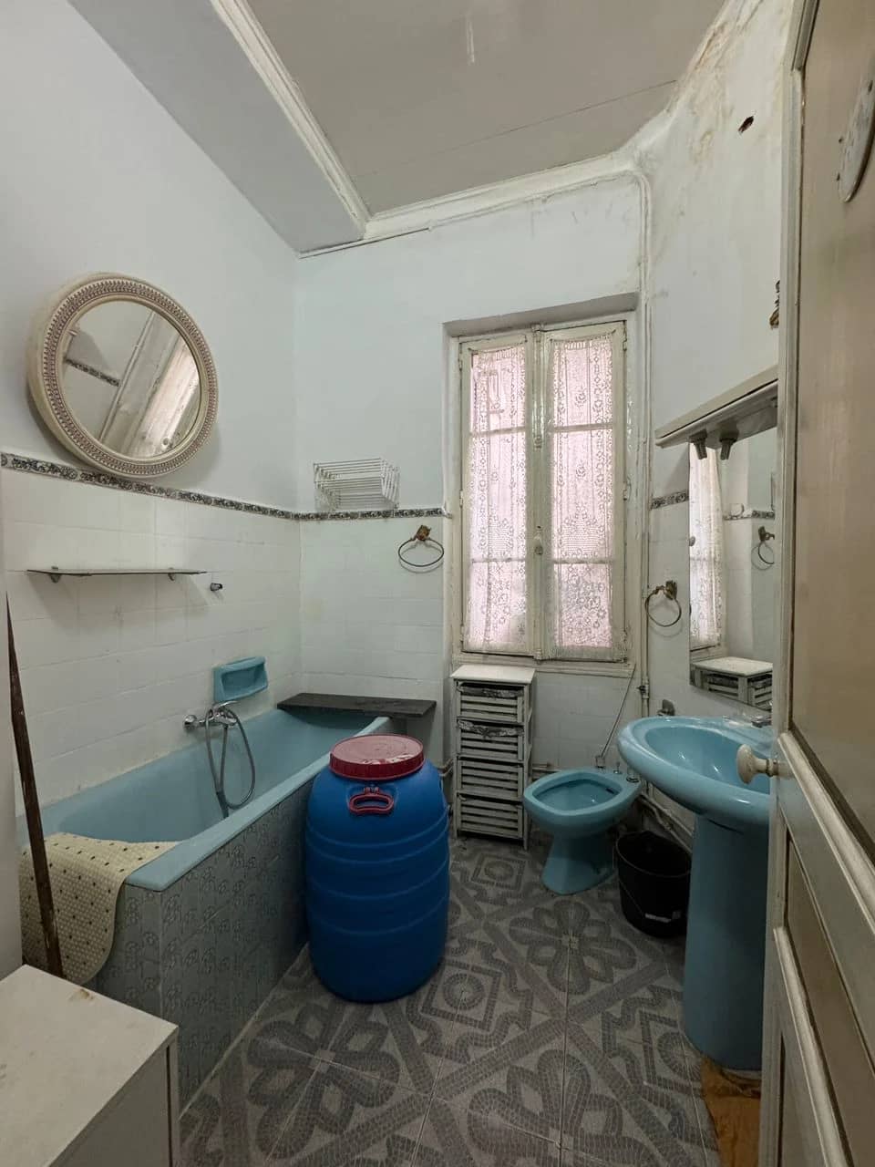 Appartement F5 à vendre à Alger centre 11